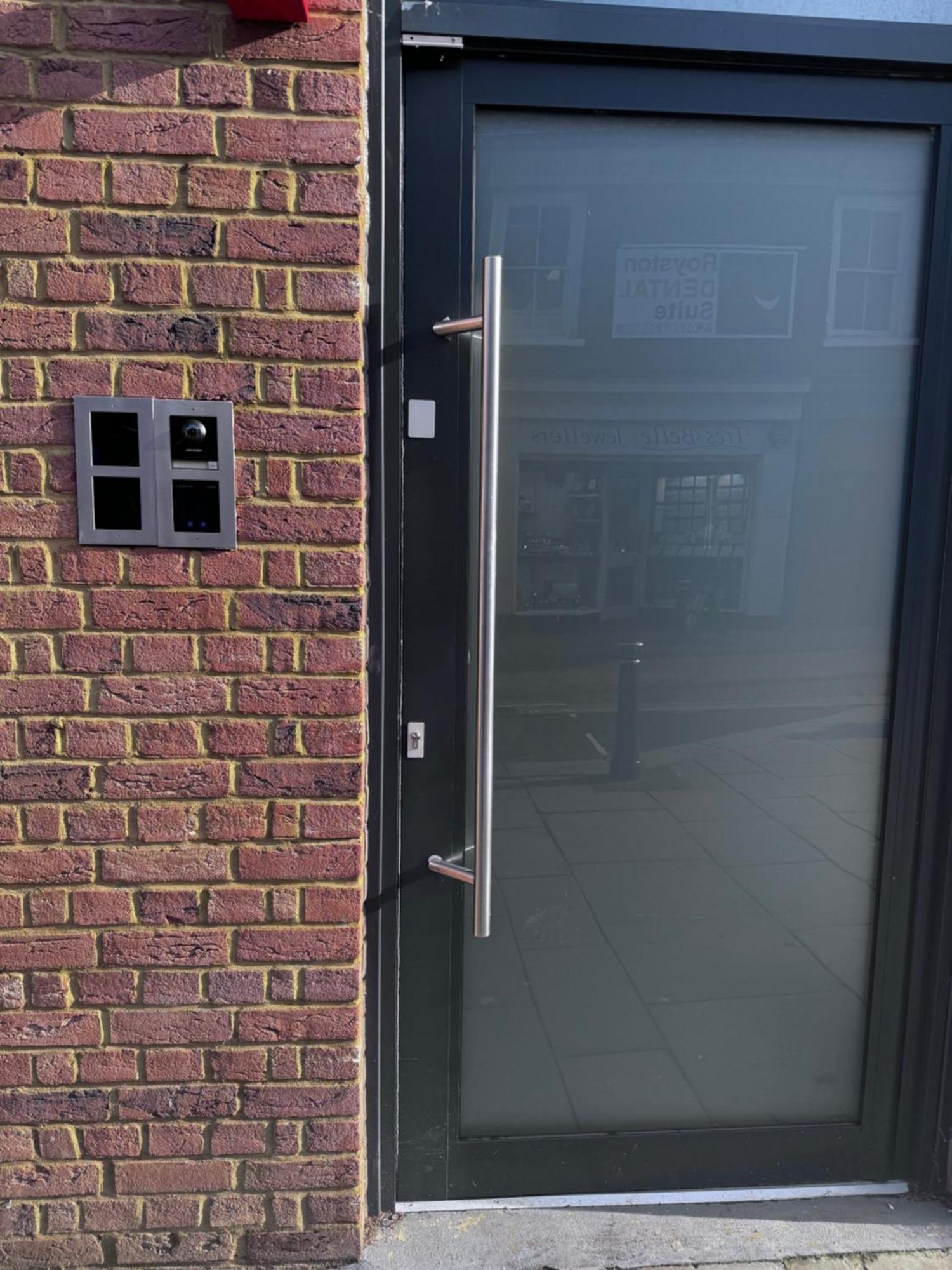 New 2 Bed Apartment In Royston High St Royston (Hertfordshire) Exterior foto